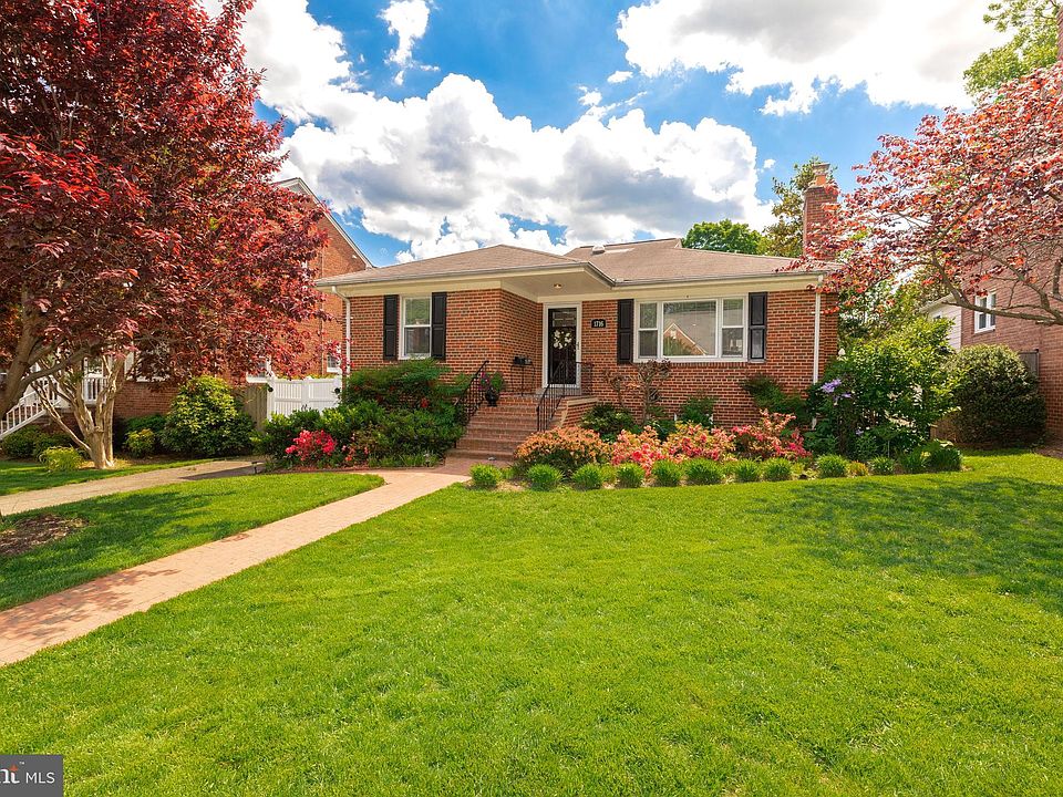 1st image of 1716 Crestwood Dr