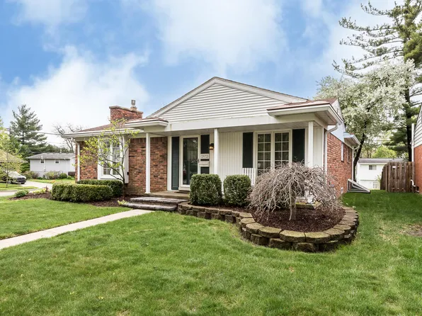 2972 Sheffield Ct, Ann Arbor, MI 48105