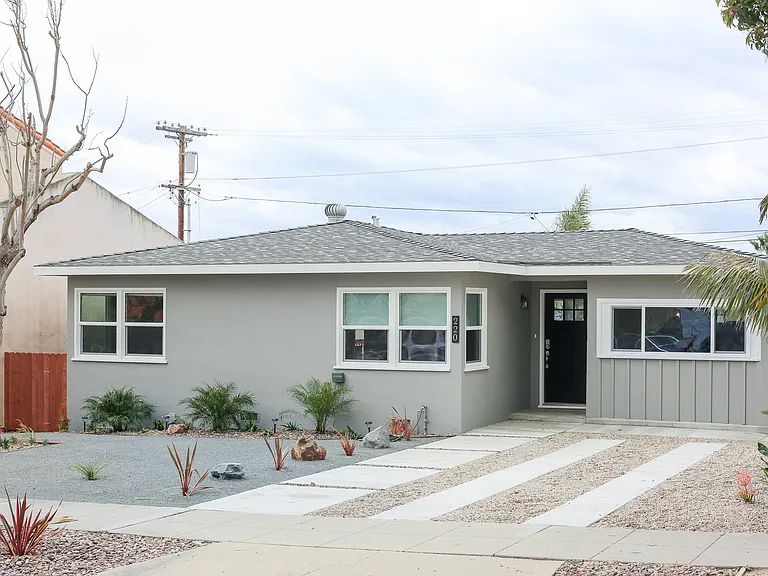 220 2nd St — Photo 1