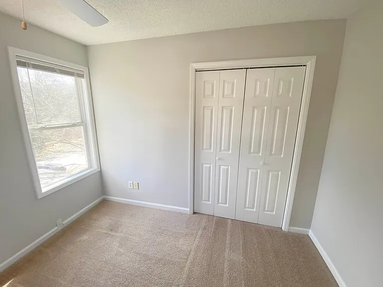 1575 Foote St NE #B — Photo 15