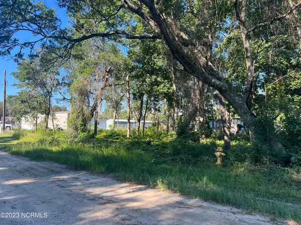 2315 Jolly Roger Drive SW, Supply, NC 28462