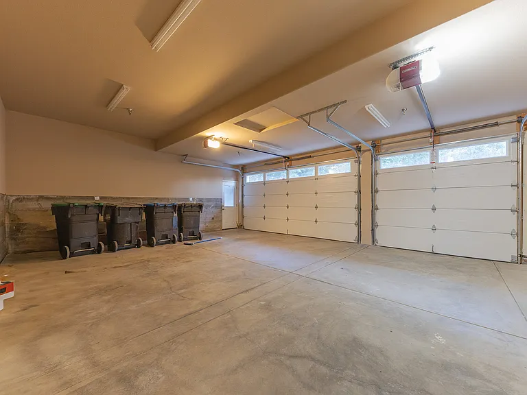 2073 Pasadena Glen Rd — Photo 20