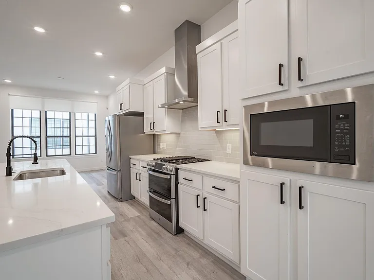 4808 San Jacinto St #101 — Photo 7
