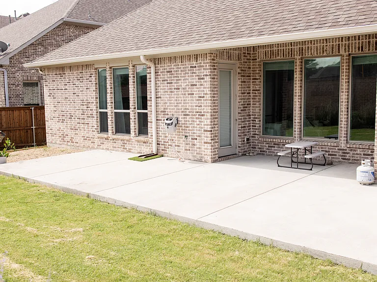 842 Quarter Horse Ln — Photo 23
