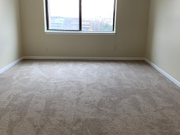 5th image of 3709 S George Mason Dr APT 810E