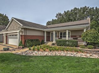 2500 Camelot Dr, Dyer, IN 46311