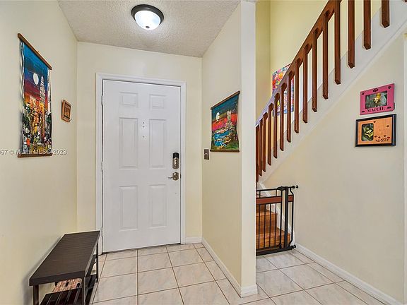 4th image of 9087 Vineyard Lake Dr