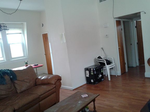 4th image of 108 W Nixon St APT 3