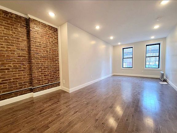 4th image of 152 Sherman Ave APT 22