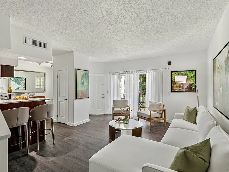 Waterford Point Apartments — Photo 51