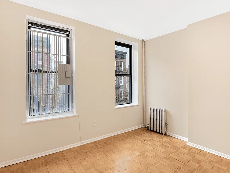 529 E 13th St #4A — Photo 7