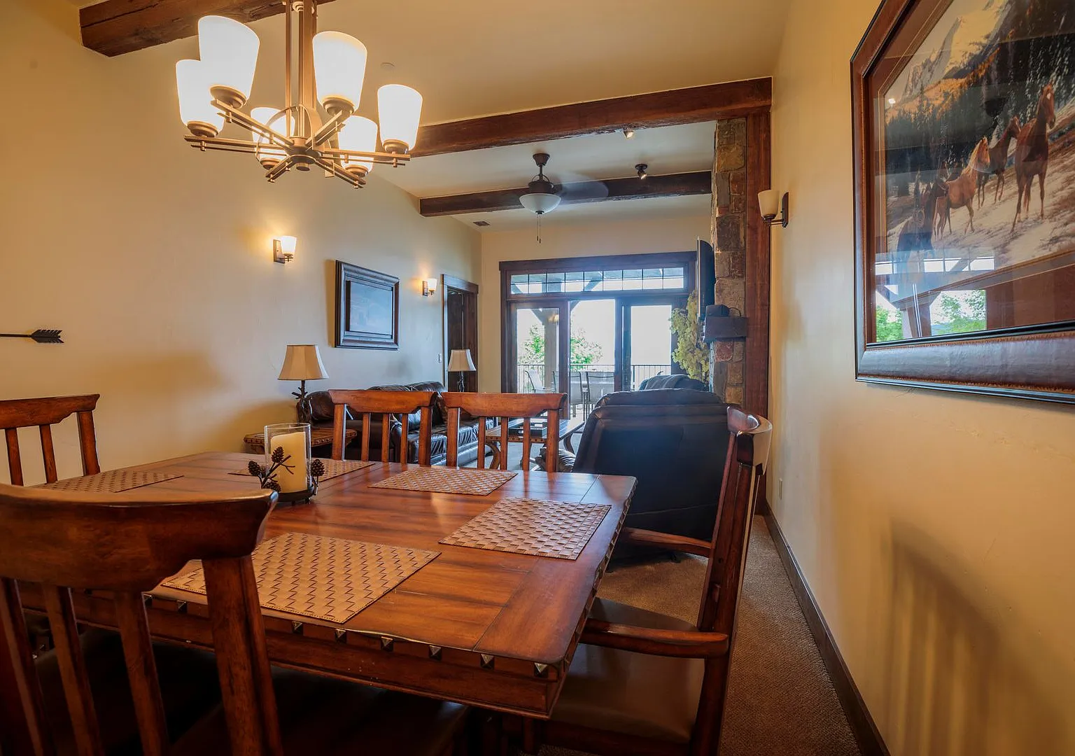 Watermark Condo - Fully Furnished Oct 1st, 2026 - May 31st, 2027 — Photo 2
