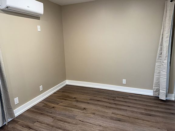 4th image of 4050 Bemis St APT 3