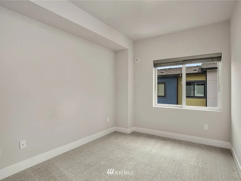 520 Fremont Walk SE — Photo 21