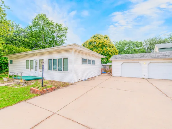 608 E Grant St, Streator, IL 61364