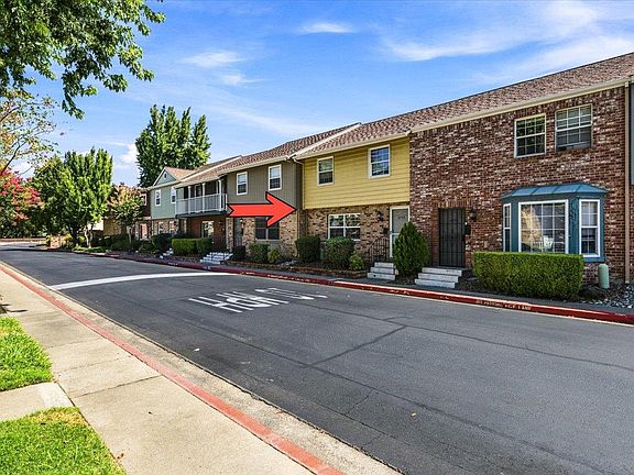2nd image of 6334 Wexford Cir