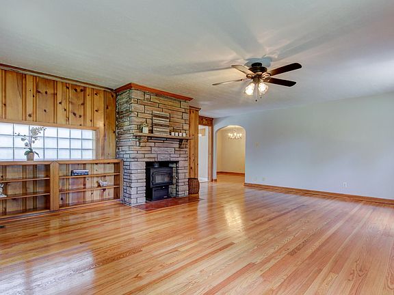 5th image of 310 N Chilhowee Dr