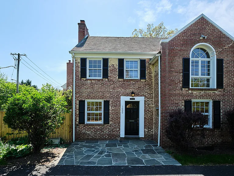 1600 Foxhall Rd NW — Photo 45