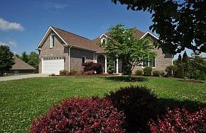 1st image of 216 Creekside Ct