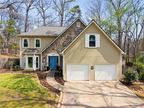 609 Farmbrook Trl NE, Kennesaw, GA 30144