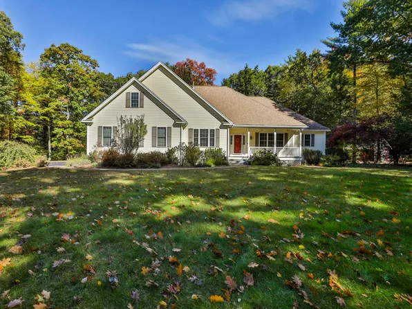 513 Jacks Drive, Pembroke, NH 03275