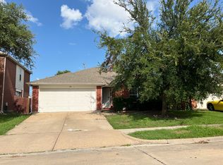 304 Lakefront Dr, Wylie, TX 75098
