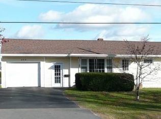 256 Rand Hill Rd, Morrisonville, NY 12962