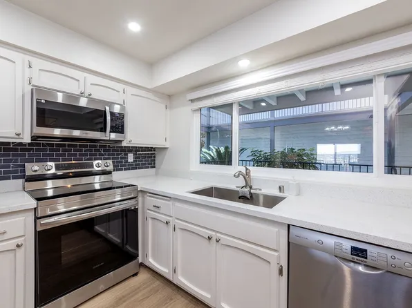 3606 Vista Rey Unit 8, Oceanside, CA 92057