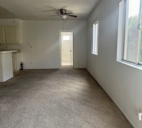 5th image of 344 N Maryland Ave Unit 301