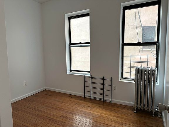 3rd image of 216 W 149th St #41