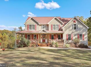 96 Castle Mountain Rd, Castleton, VA 22716