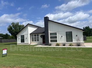 993 Flowers Dr, Goldsby, OK 73093