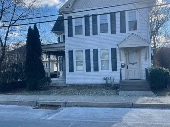 809 Ann St, Stroudsburg, PA 18360