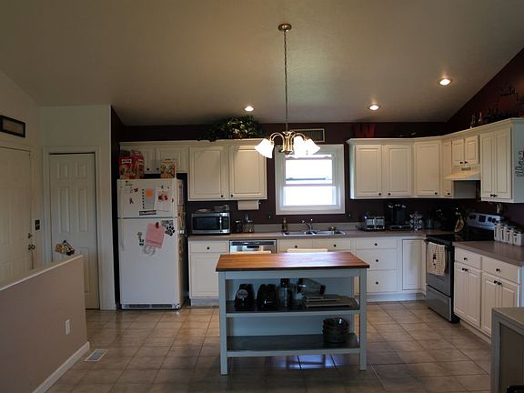 4th image of 1321 Harvest Dr