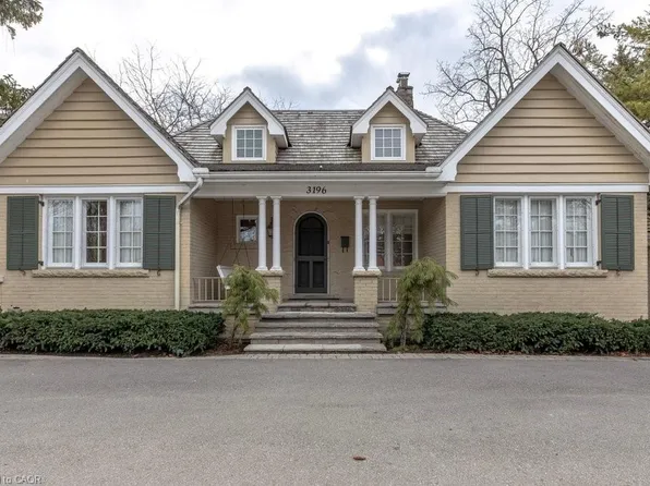 3196 Lakeshore Rd, Burlington, ON L7N 1A4