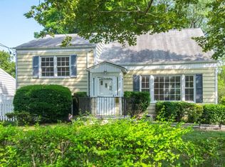 38 Ascot Rd, Yonkers, NY 10710