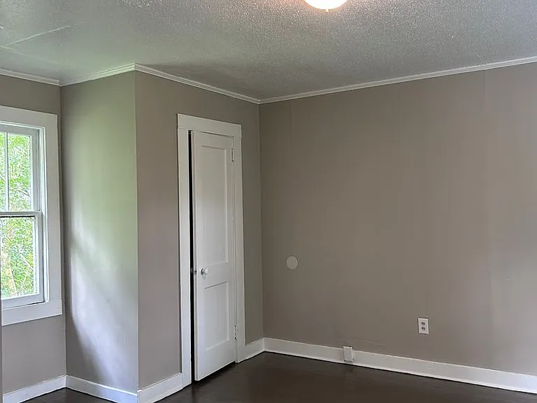 31 Crawley Ln — Photo 4
