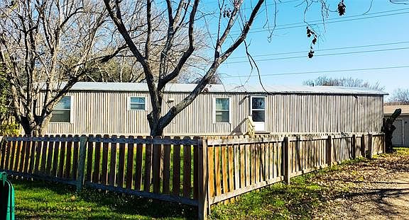 2nd image of 416 Greenfield Dr