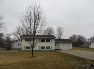 106 Knight St, Randall, MN 56475
