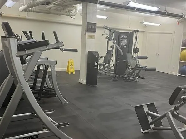 89-15 Parsons Boulevard image 8 of 9