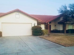 43624 Sierra Vista Dr, Lancaster, CA 93536