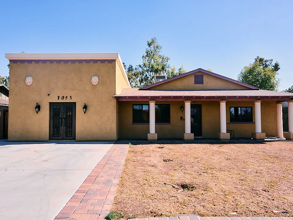 1953 E Dunbar Dr