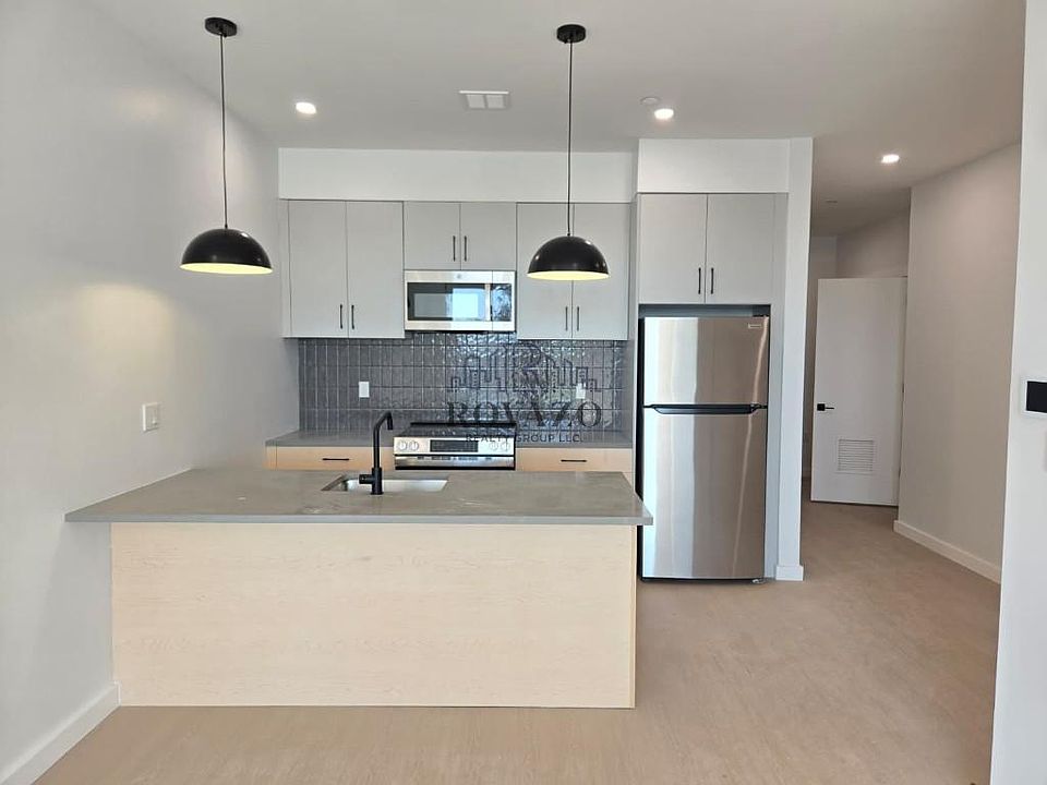 1st image of 74 Webster St #1CC