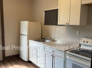 122 E 16th Ave #1, Homestead, PA 15120