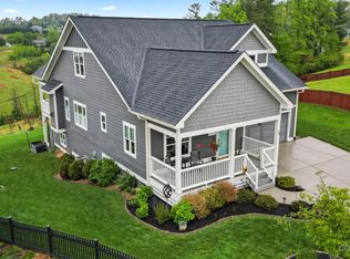 39 Alaskan Dr, Leicester, NC 28748