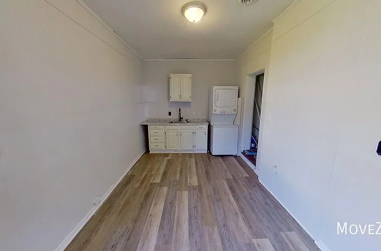 412 Hamby St — Photo 24