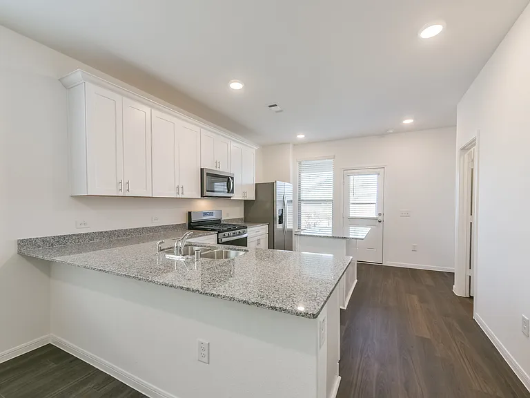 14483 Cedar Ledge Ln — Photo 11