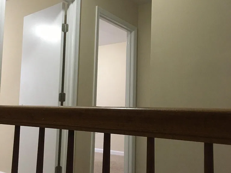 820 Catherine St — Photo 10
