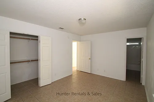 302A Jeff Gordon Dr Photo 1