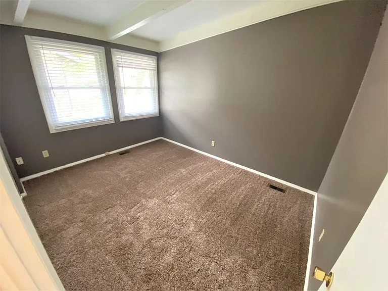 2443 Edgevale Rd — Photo 20